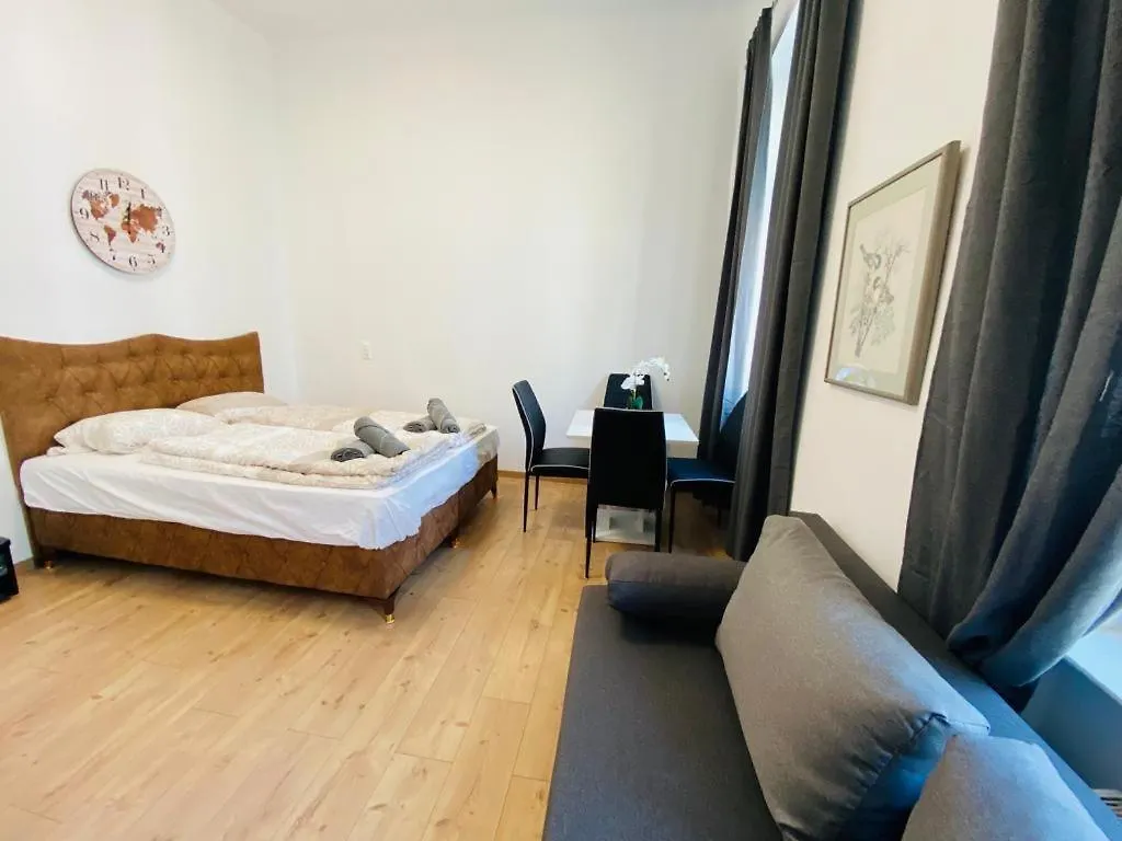 Premium Triple Room Dw Viyana Daire